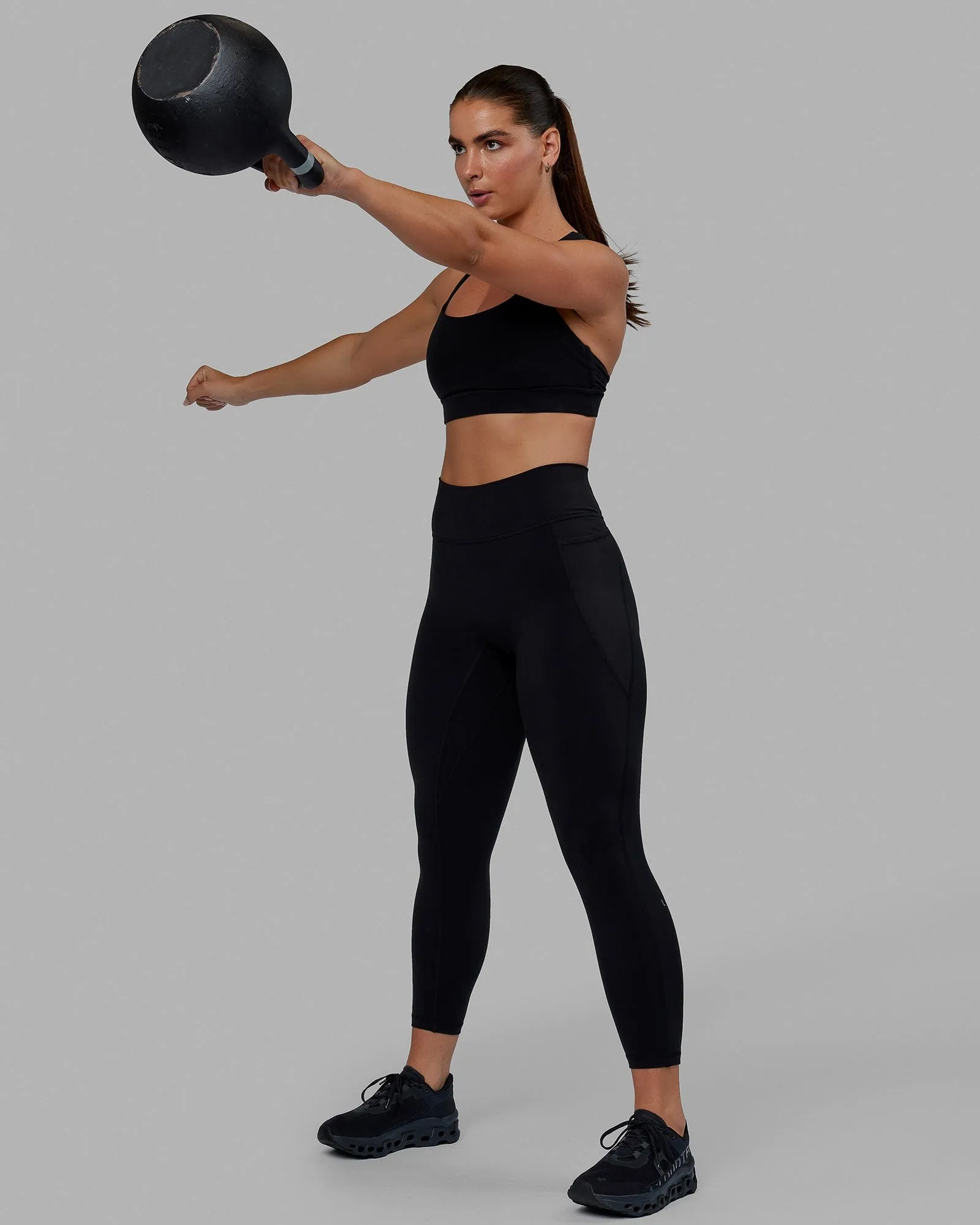 Advance Sports Bra - Black