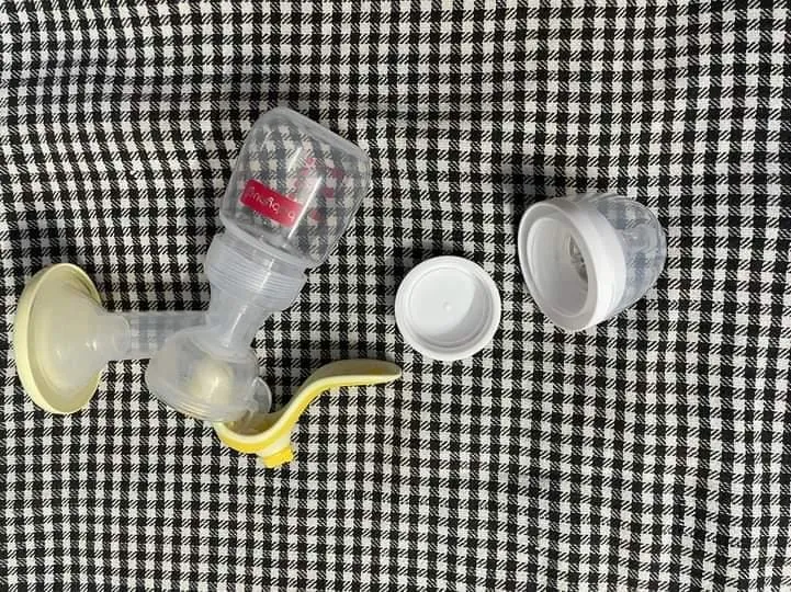 BABYHUG Manual Breast Pump with Adjustable Suction Power and Dual Mode