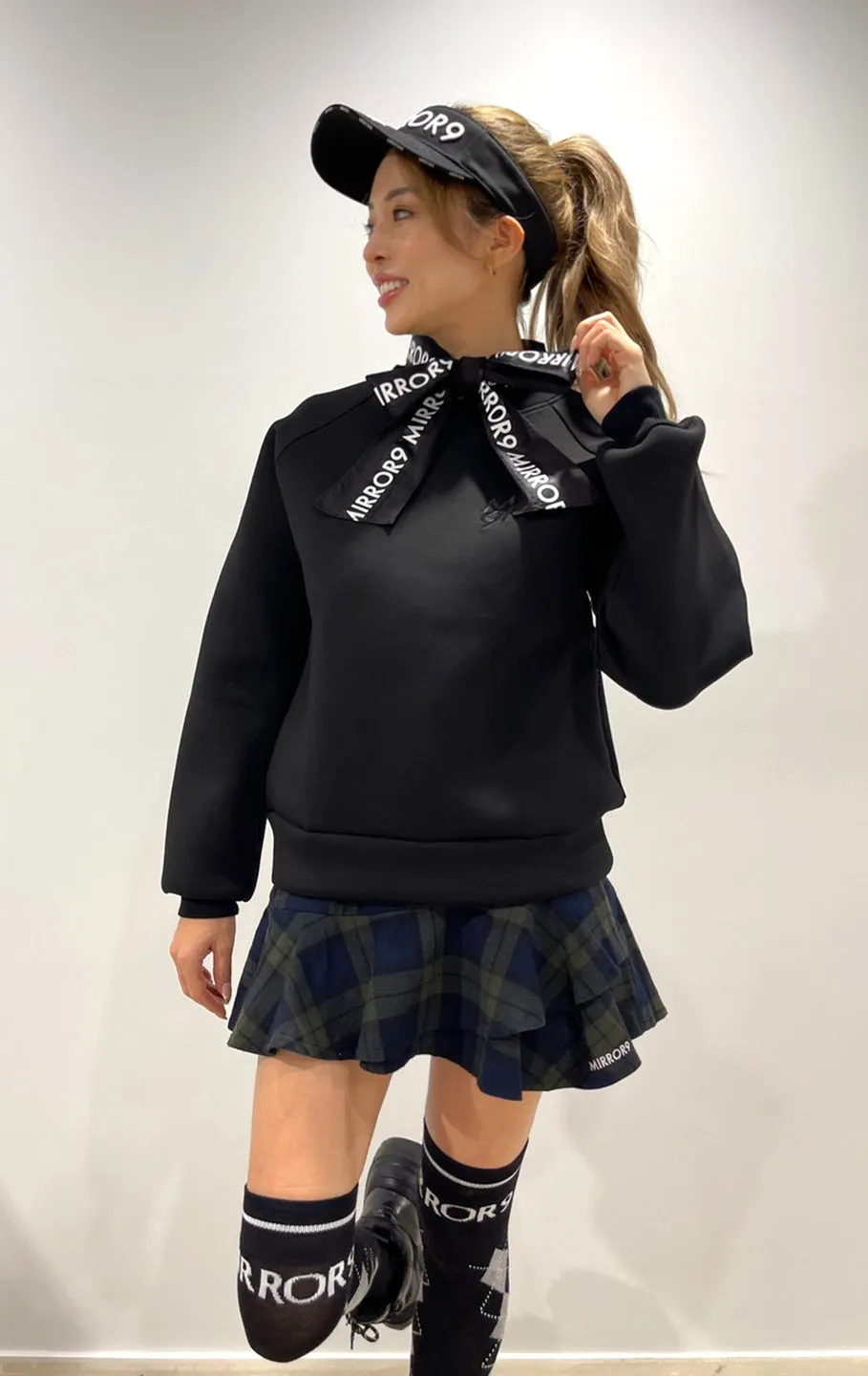 Emboss logo tops/2color